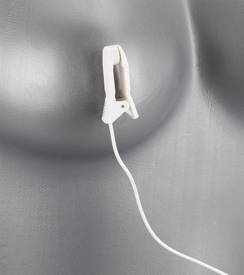 Electro-stimulation nipple clamps